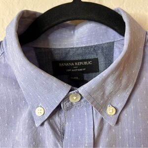 Banana Republic Soft Wash Slim Fit Button-Up Shirt Men’s Size M Light Blue